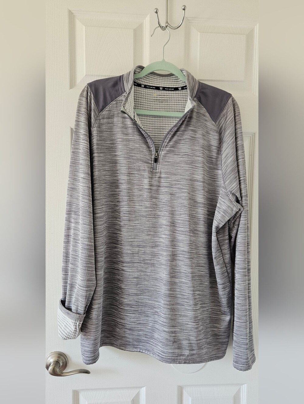 Mens Light Weight Sweater